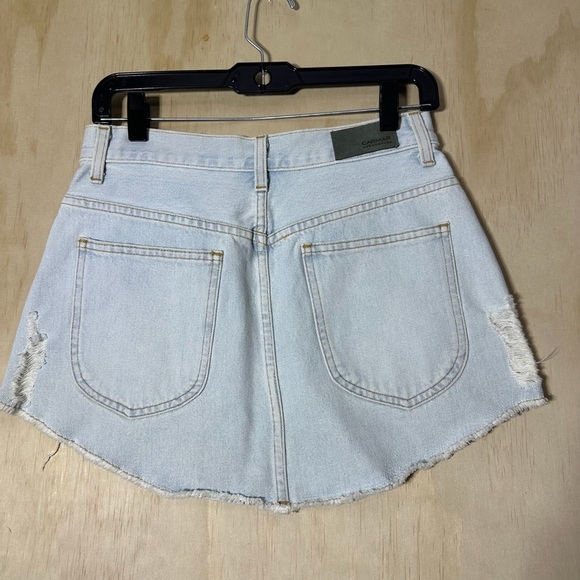 Carmar Los Angeles Star Studded Distressed Denim Mini Skirt Size 28 - Picture 6 of 10